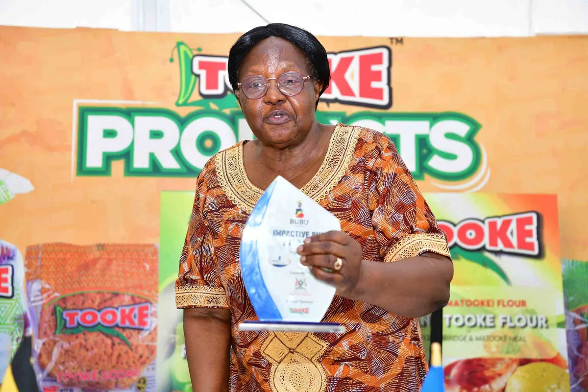 BIRDC receiving an award